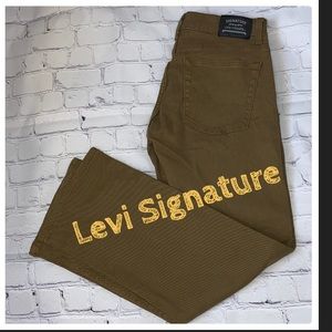 Levi’s boys Dark mustard colored jeans size 14